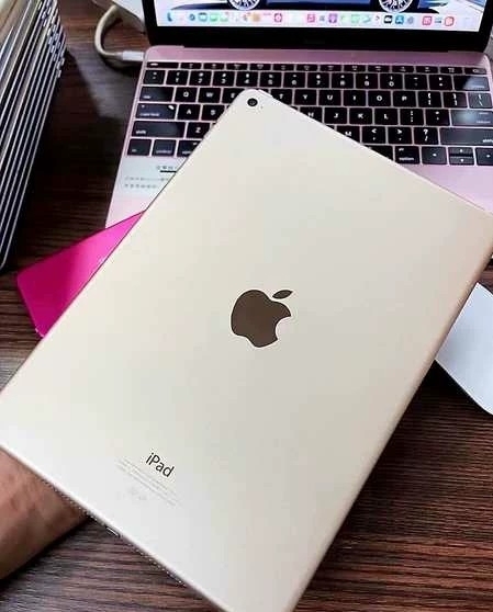 iPad7代  2019款自用，128G，...