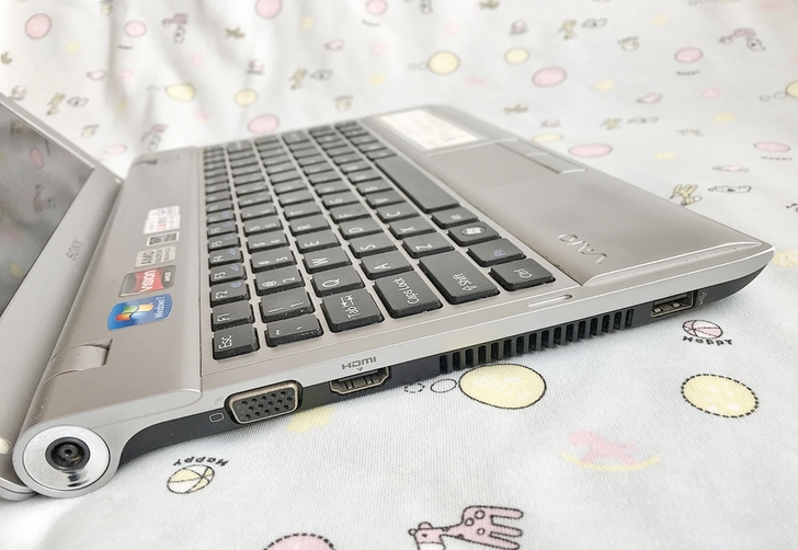 索尼11.6寸12寸双核独显笔记本电脑