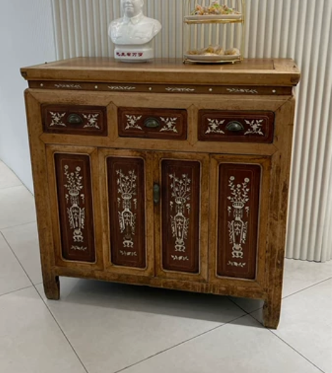 出民国时期老宁波嵌谷花卉餐边柜一只！无修！...