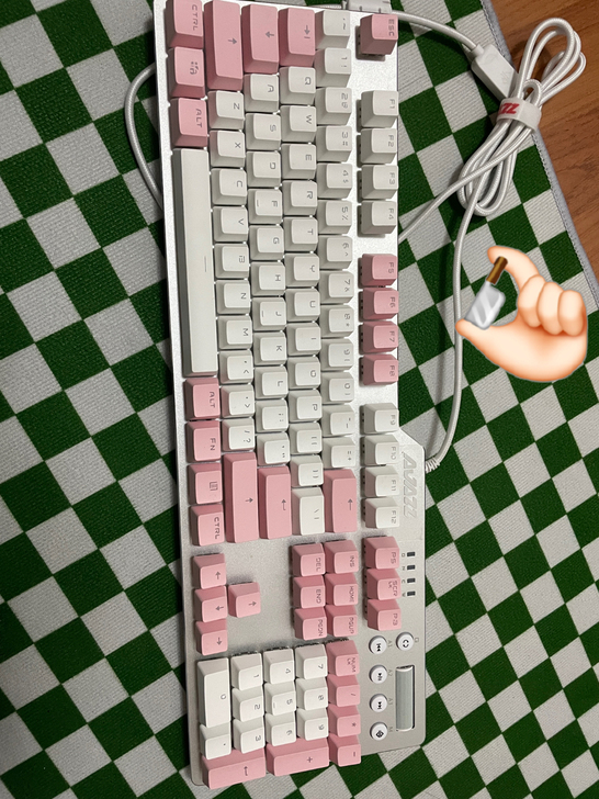 游戏键盘有意可刀