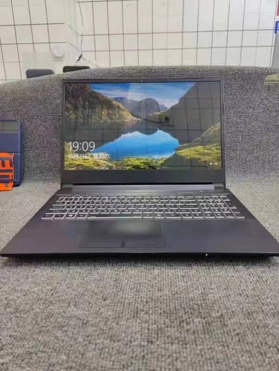 神舟战神Z7  游戏笔记本   15.5英寸