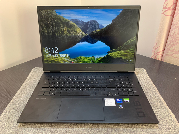 惠普光影精灵7Pro，刚买两个月！几乎充新！