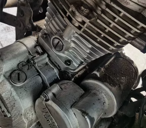 飞鹰牌摩托车发动机新换的 感兴趣的话点“我...