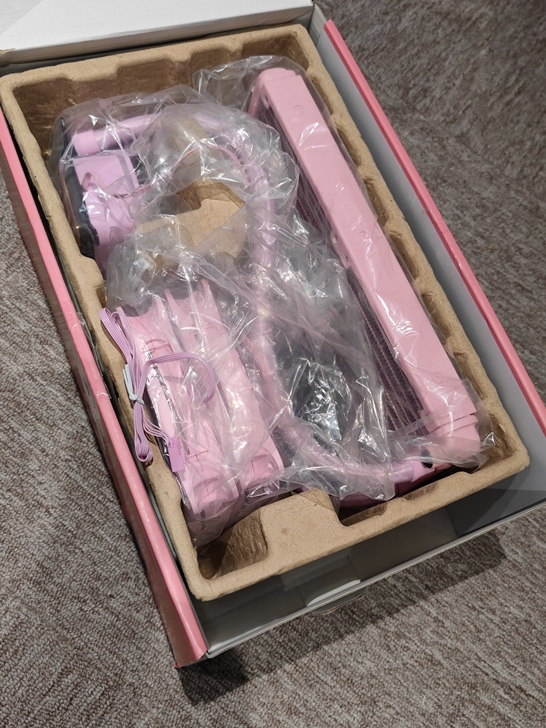 240水冷散热器，粉色水冷Aigo/爱国者...