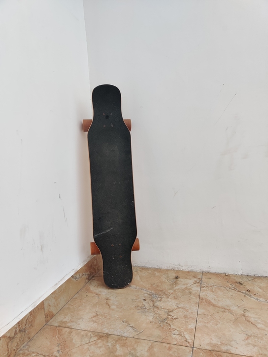 正儿八经的滑板,买回来没有用,一直落灰,一...