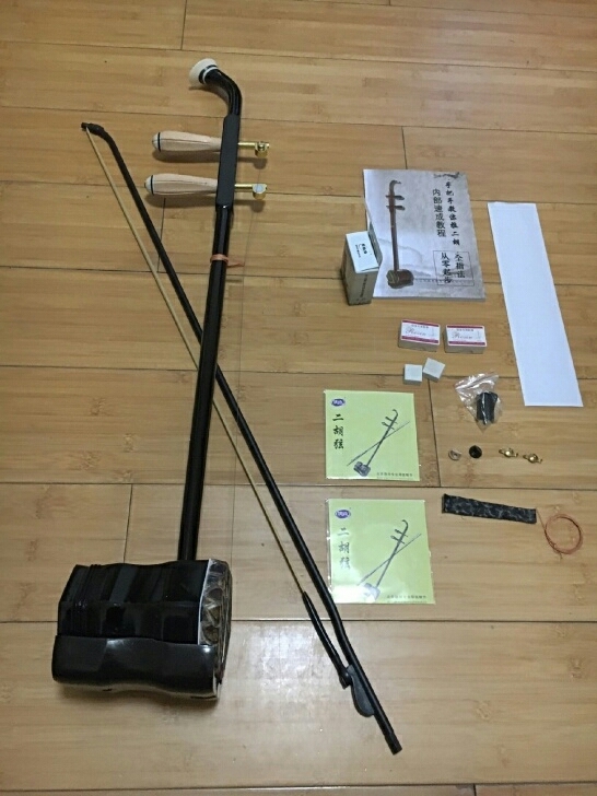 二胡全新,全新的,琴行549买的,一次没有...