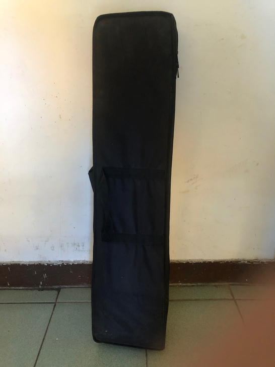 苏州二胡买来就拿出来试了下！真是学不来！三...