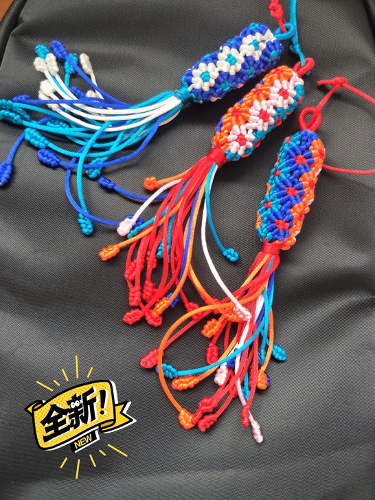 全新手编青花柱包挂,香囊,里面可以放各种香...