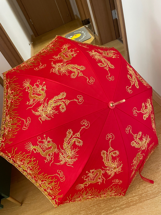 一把红伞出门打了几分钟，地毯宽80*120...