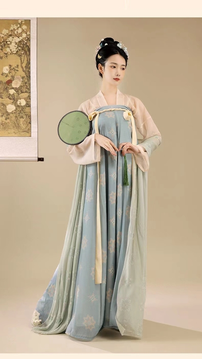 【汉服出租正】唐制齐胸裙复原款(租衣服的小...