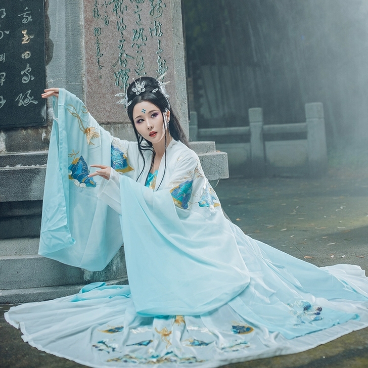 序绘 原创汉服，重刺绣，仅试穿，有吊牌，不...