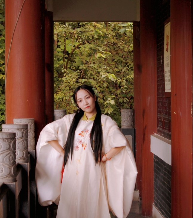 #粉丝福利# 花朝记汉服原创 尽芳菲##a...