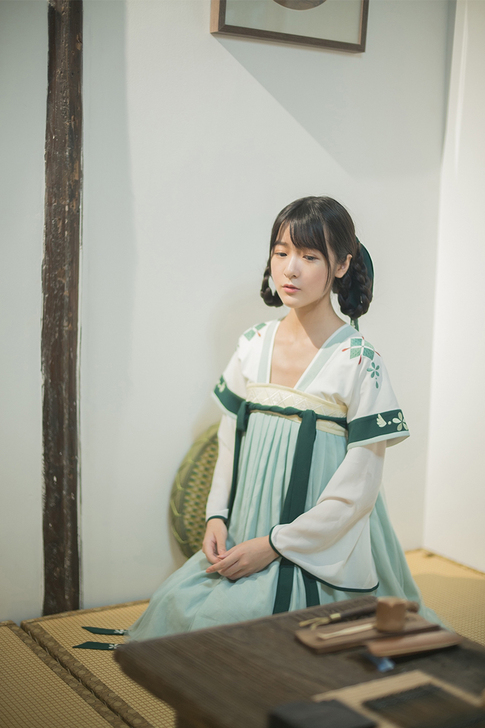 织羽集 汉服 汉改连衣裙 流萤 m码 原店...