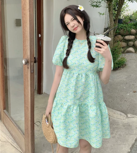 法式绿色碎花泡泡袖连衣裙女夏后背蝴蝶结提花...