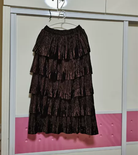 秋冬半身裙蛋糕裙，棕色 实体店入，质量蛮好...