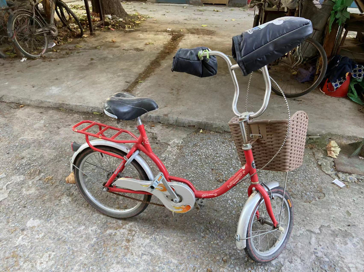 女生自行车小型自行车轻便舒适自行车