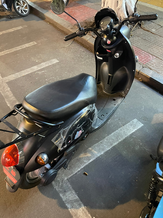 五羊电动车新款小龟王电动轻便摩托车48v6...