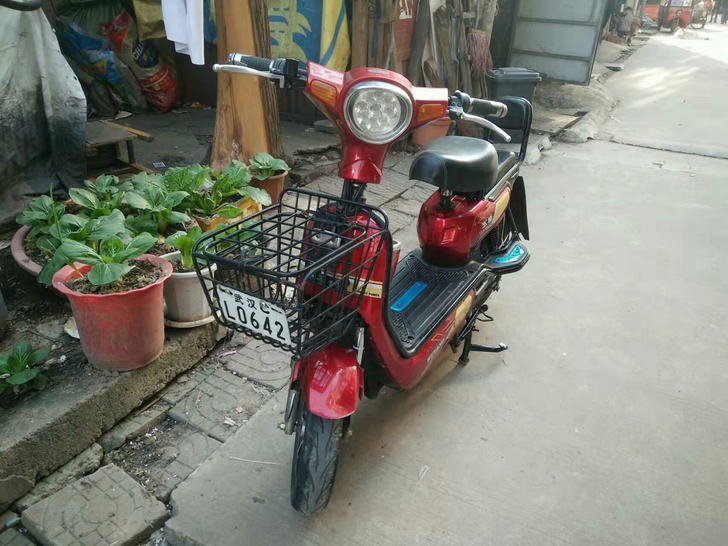 五羊电动车 60v20A 牌证都有