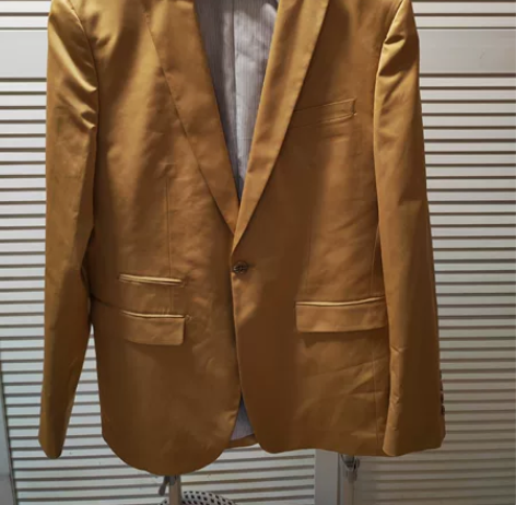 ELLE时尚男士西装 全新无吊牌，细节如图...