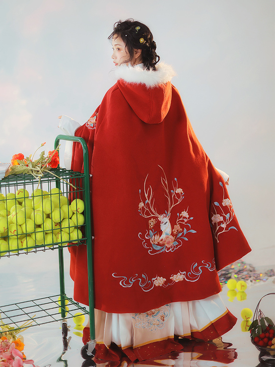 耀春林间鹿原创明制汉服女刺绣短袄马面裙比甲...