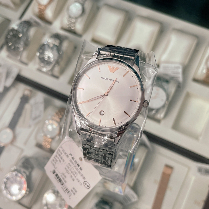 柜台撤柜手表，阿玛尼男士石英手表 AR11...