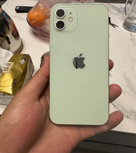 出一个自用的闲置IPhone 12，128...