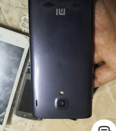 五台旧手机，如下图。三星S6700c怀旧手...