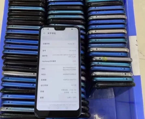 荣耀10 8成新 工作室自用机 还剩最后8...