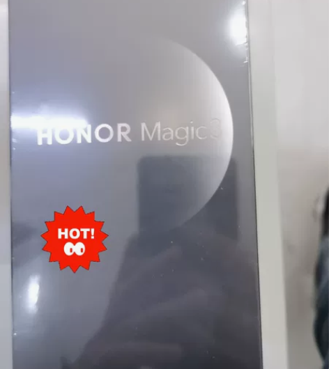 全新荣耀magic3 8+256 感兴趣的...