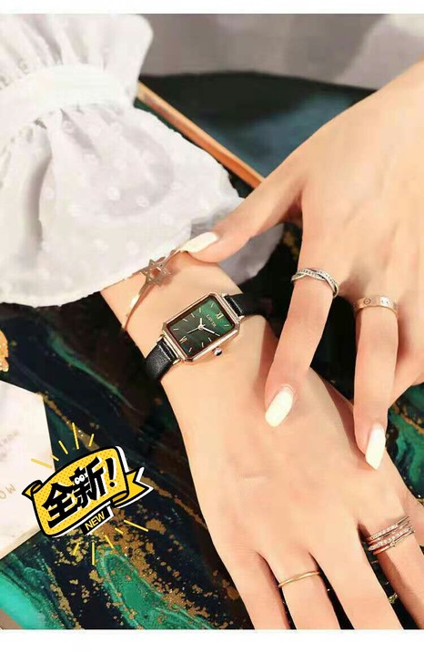 小仙女都爱的小绿表女款白搭简约防水石英机芯...