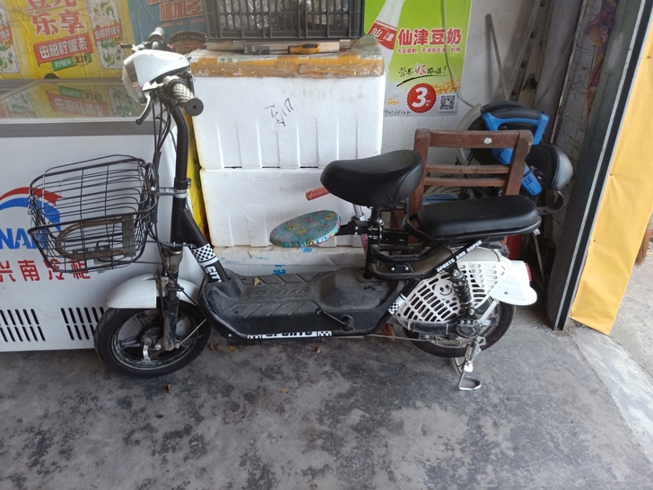 买了摩托车之后很少用电动车，2021年三月...