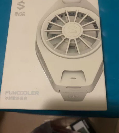 黑鲨手机散热器 全新,闲置,包邮