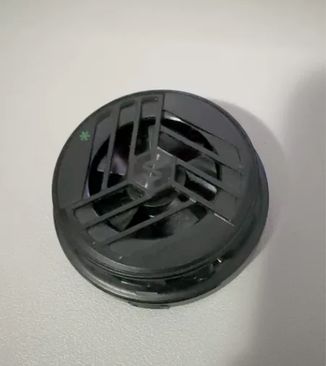 黑鲨正品磁吸散热器，买回来用了半个月就放着...