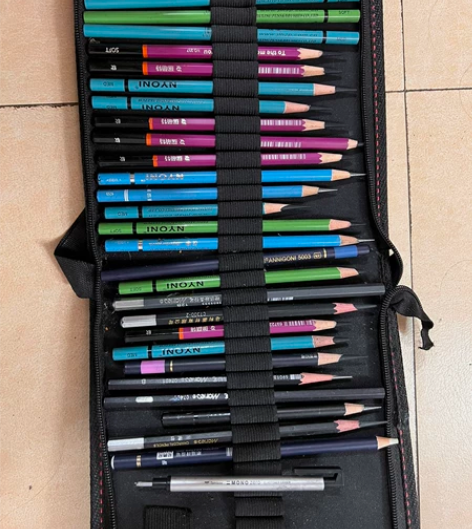 炭笔铅笔速写素描 加一只日本蜻蜓细节橡皮擦...