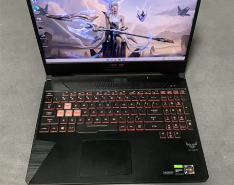 ?9成新R5-3550H华硕 飞行堡垒7四...