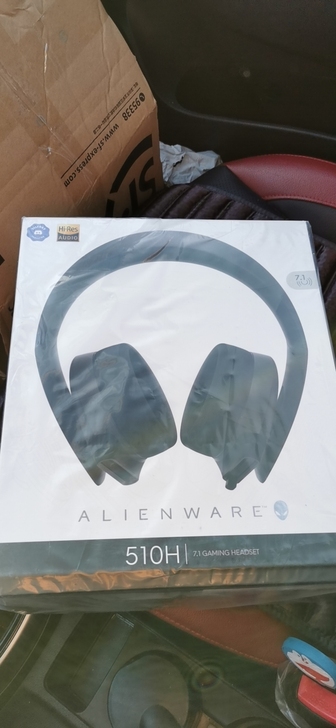 外星人耳机未拆封