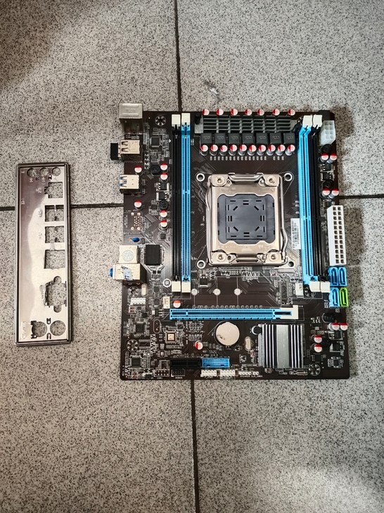 x79m主板 2011针 台式机电脑int...
