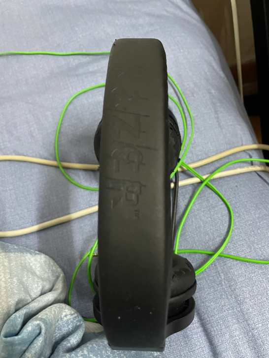 雷蛇北海巨妖标准版 有原盒 使用两年 换耳...