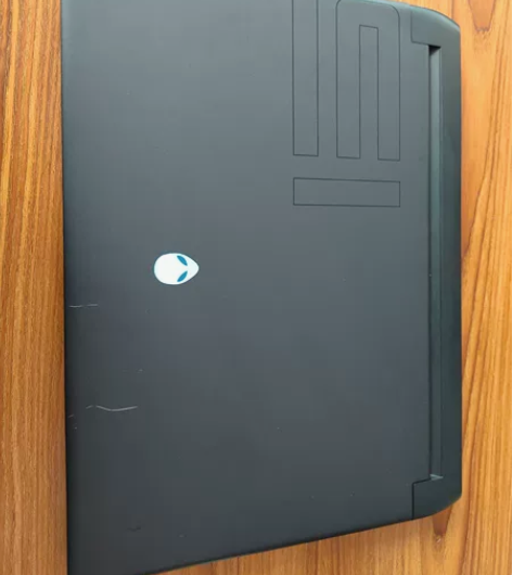 alienware外星人m15，3070显...