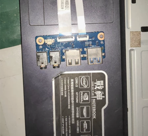 神舟战神k610c   USB 耳机 麦克...