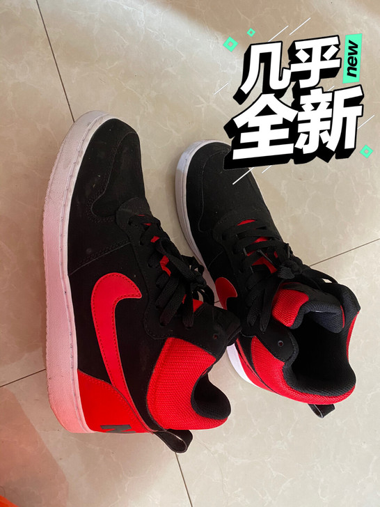 鞋子40.5码，穿过一两次几乎是全新的。正...