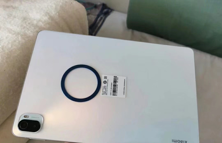 小米平板5pro白色款，6G+128G内存...