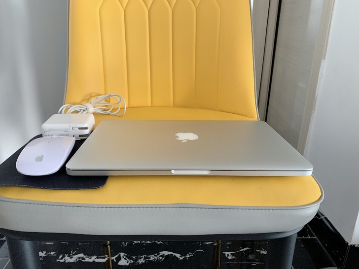 转让个人一手笔记本MacBookPro 1...