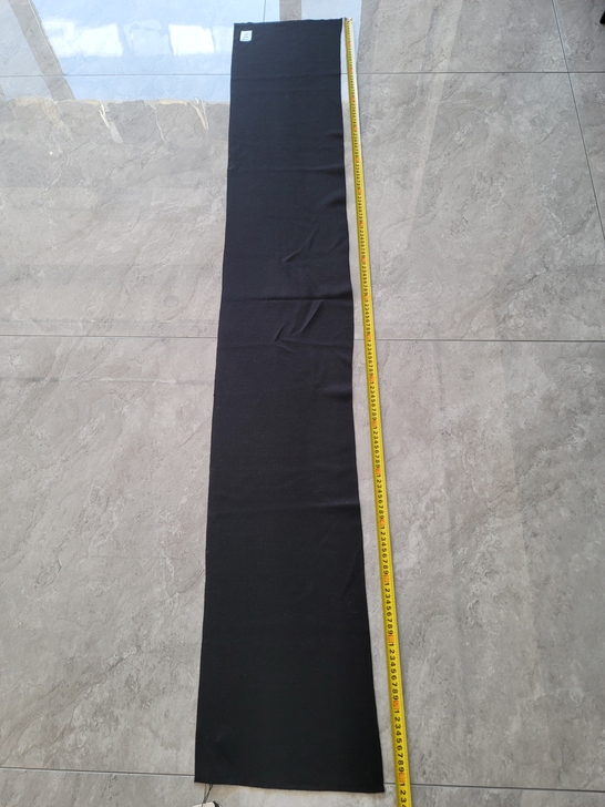 冬季围脖，围巾。买了以后就没戴过，具体是什...