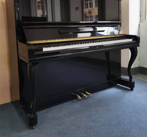 英昌u131钢琴九五成新，孩子学钢琴买来练...