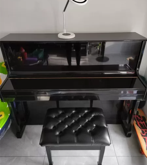 出售95年切尔钢琴八成新，星海钢琴的前身，...