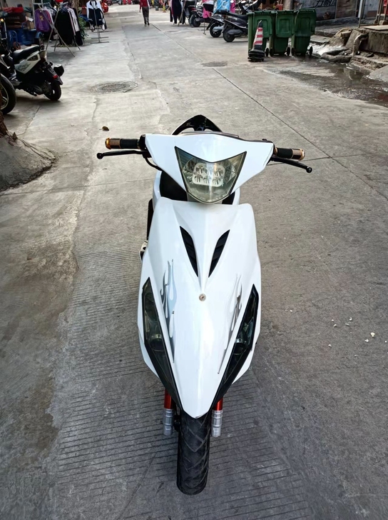 山洋牌子踏板车鬼火150动力排量，九九成新...