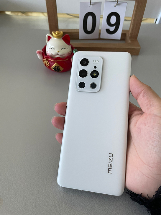 魅族18pro白色,12+256G 99新