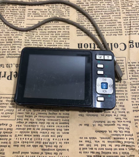 爱国者t30数码相机   成色如图 实图发...