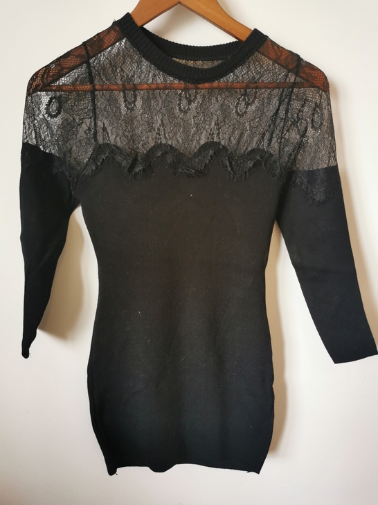 蕾丝拼接针织连衣裙